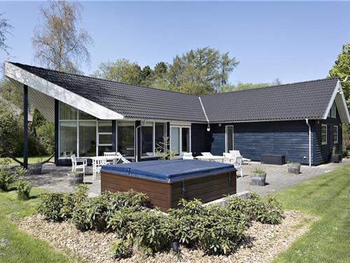 Feriehus - 13 personer -  - Lillemosevej - Sejerø Bugt - Lyngområderne - 4560 - Vig