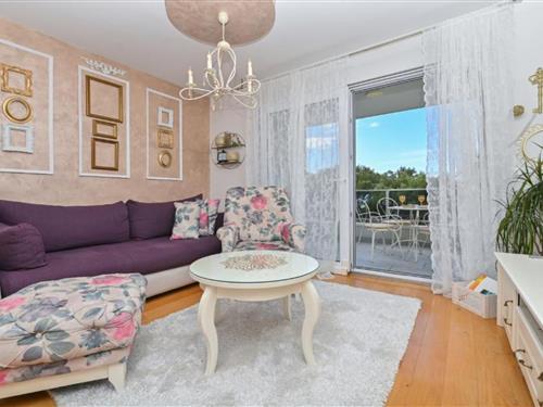 Holiday apartment - 5 persons -  - 21300 - Makarska