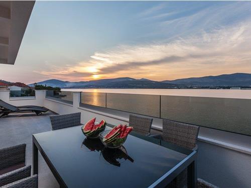 Sommerhus - 18 personer -  - Domovinske zahvalnosti - Ciovo-Arbanija - 21220 - Arbanija