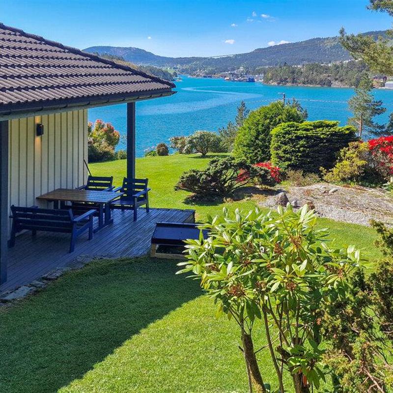 Sommerhus - 10 personer -  - Skarvatunvegen - Kvinnherad - 5637 - Ølve