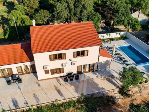 Holiday home - 9 persons -  - Alduci 5B, Žitnic - 22320 - Drniš