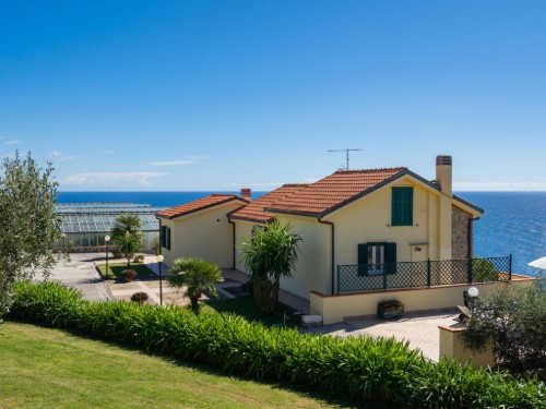 Holiday apartment - 4 persons -  - 18100 - Poggi