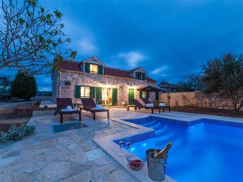 Holiday home - 8 persons -  - Privlaka - 23233