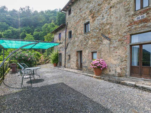 Holiday apartment - 2 persons -  - 51010 - Pescia