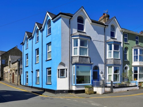 Holiday home - 14 persons -  - LL52 0BD - Porthmadog