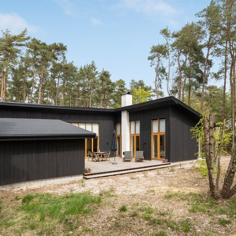 Sommerhus - 6 personer -  - Fyrreskoven - Sømarken - 3720 - Åkirkeby