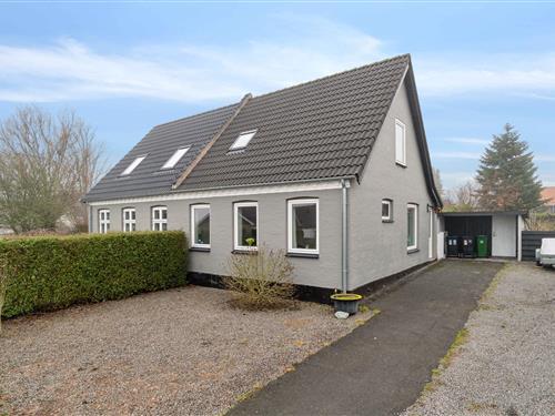 Villa - 7 personer -  - Olesvej - 3720 - Åkirkeby
