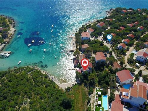 Holiday Home/Apartment - 5 persons -  - Potocnica - 53291 - Potocnica