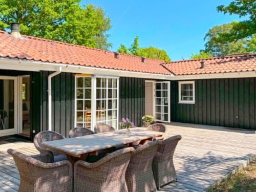 Sommerhus - 8 personer -  - Bøtø Strandvej - Marielyst - 4873 - Væggerløse