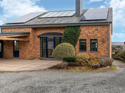 Holiday home - 10 persons -  - 4990 - Lierneux