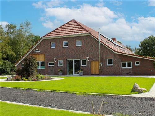 Holiday Home/Apartment - 3 persons -  - Westerholt - 26556