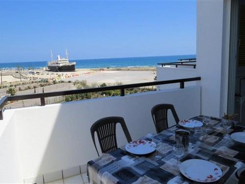 Holiday Home/Apartment - 4 persons -  - 66420 - Le Barcares