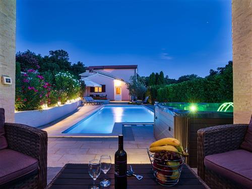 Feriehus - 6 personer -  - Drenje - 52220