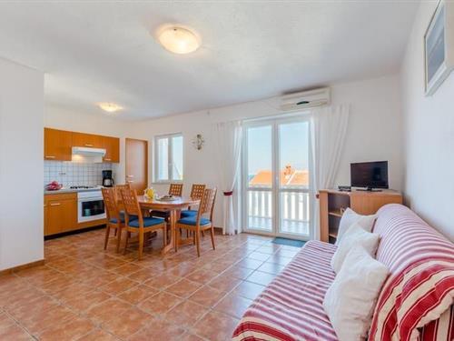 Ferieleilighet - 4 personer -  - 21410 - Splitska