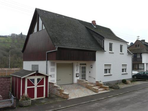 Ferienwohnung - 2 Personen -  - Perler Str. - 54439 - Saarburg