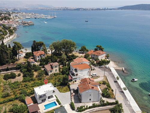 Sommerhus - 10 personer -  - Obala Kralja Tomislava - Trogir-Kastel Kambelovac - 21214 - Kastel Kambelovac