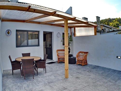 Holiday Home/Apartment - 5 persons -  - Rua da Água Quente, - 9675-040 - Furnas