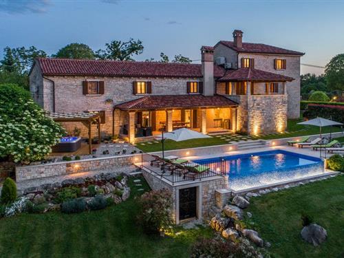 Fritidshus - 8 personer -  - Ivetici - Tinjan-Ivetici - 52444 - Tinjan