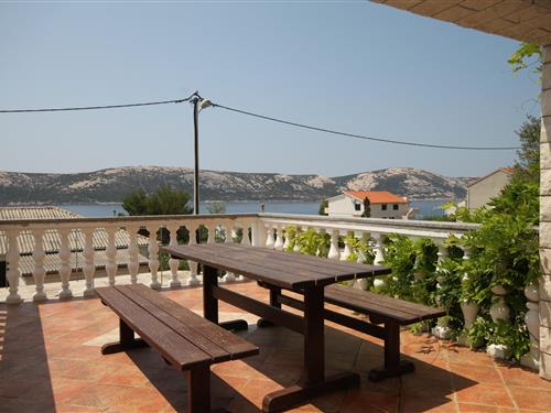 Holiday Home/Apartment - 4 persons -  - Stara Novalja - 53291 - Stara Novalja