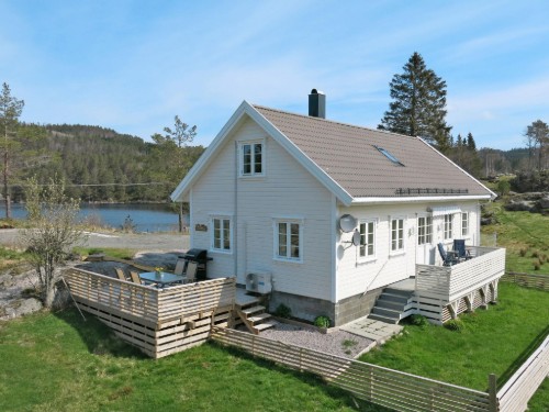 Holiday home - 6 persons -  - 4520 - Konsmo