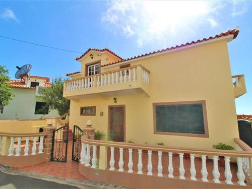 Holiday Home/Apartment - 4 persons -  - Rua Achada de Santão Antão - 9370-056 - Arco Da Calheta