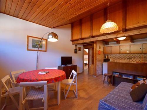Holiday Home/Apartment - 6 persons -  - 38086 - Madonna Di Campiglio