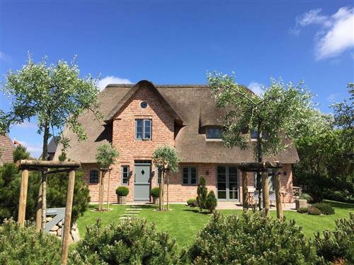 Holiday home - 6 persons -  - Mövenbergstr. - 25992 - List