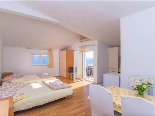 Ferielejlighed - 4 personer -  - 21315 - Dugi Rat