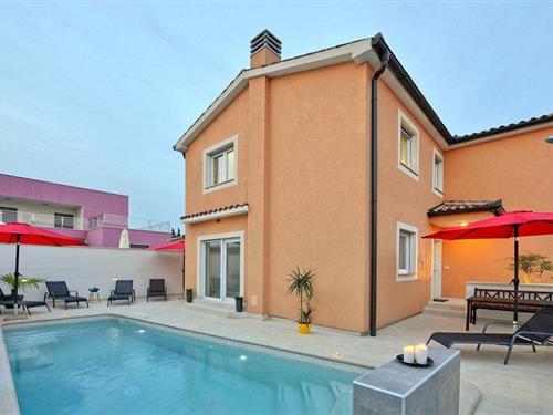 Holiday home - 8 persons -  - Jadreski - 52100 - Pula