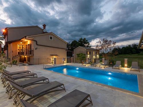 Holiday home - 14 persons -  - Lukezi - Labin-Pican - 52332 - Pican