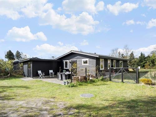 Holiday Home/Apartment - 6 persons -  - Stjernevej - Vejlby Fed - 5500 - Middelfart