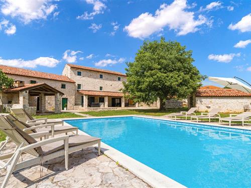 Holiday home - 10 persons -  - Bicici - Barban-Bicici - 52207 - Bicici