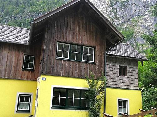 Holiday Home/Apartment - 5 persons -  - Malerweg - 4830 - Hallstatt