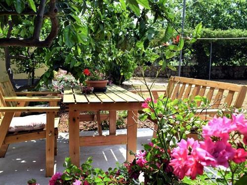 Holiday Home/Apartment - 6 persons -  - Dobropoljana - 23264 - Dobropoljana