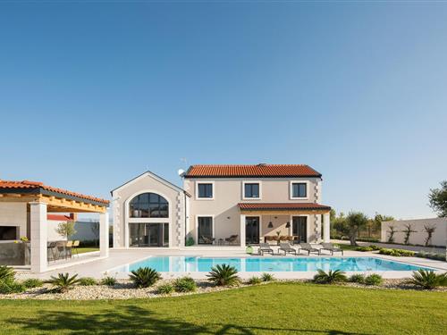 Feriehus - 10 personer -  - Ulica I - Zadar-Gornji Zemunik - 23222 - Gornji Zemunik