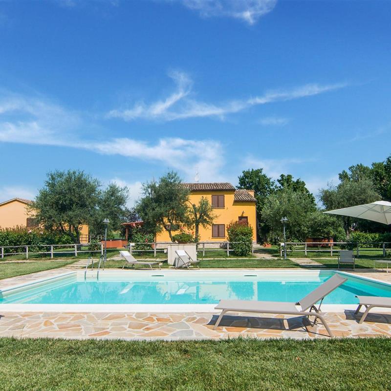 Sommerhus - 20 personer -  - 60010 - Ostra Vetere