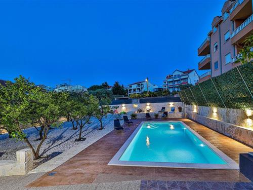 Ferielejlighed - 6 personer -  - Kuzmica III - Ciovo-Okrug Gornji - 21223 - Okrug Gornji