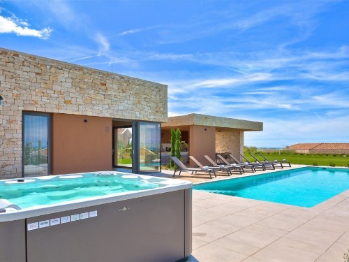 Holiday home - 15 persons -  - Monte Marzari - Buje-Brtonigla - 52474 - Brtonigla