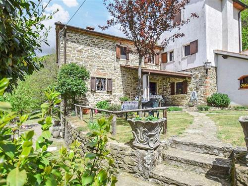 Holiday home - 5 persons -  - Via Pian di Giuliano - Pian Di Giuliano - 51100 - Pistoia (Pt)