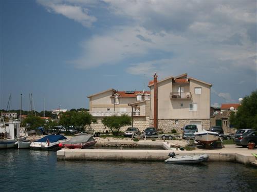 Ferieleilighet - 4 personer -  - Obala sv. Ivana - 22242 - Jezera