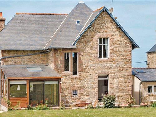 Holiday home - 6 persons -  - Hent Gwaz Ar Gouez - 22300 - Tredrez-Locquemeau