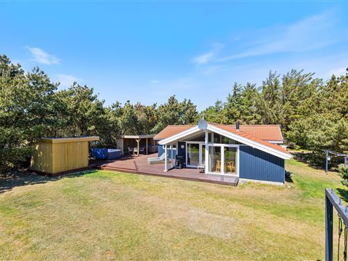 Sommerhus - 6 personer -  - Fyrmarken - Nr. Lyngvig - 6960 - Hvide Sande