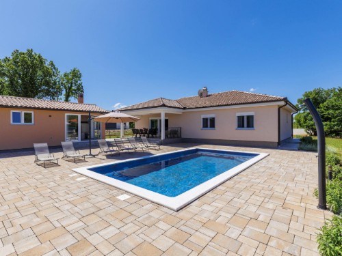 Feriehus - 7 personer -  - 52220 - Labin