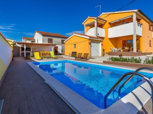 Ferienhaus - 16 Personen -  - 0 - Pula/Galižana