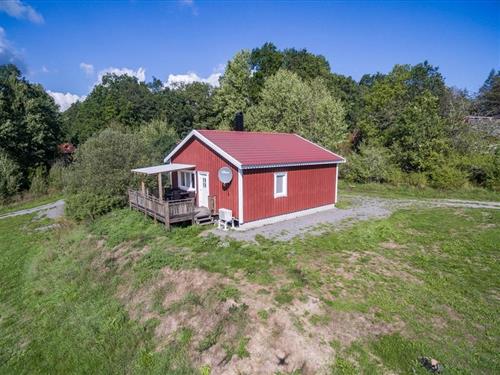 Holiday home - 4 persons -  - Bjulebo - Västervik - 593 74 - Gunnebo