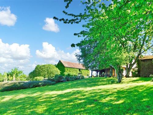 Holiday home - 12 persons -  - Impasse De Montargnac - 24290 - Sergeac