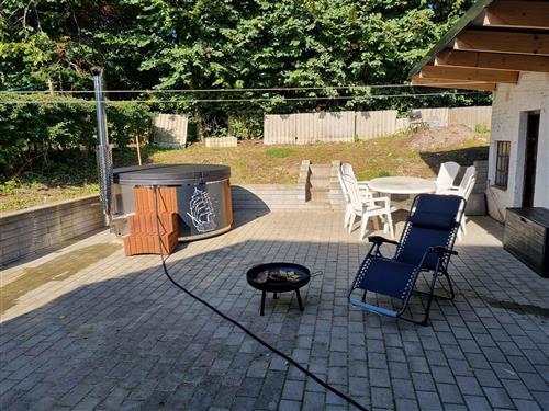 Holiday Home/Apartment - 5 persons -  - Søgade - 9340 - Asaa