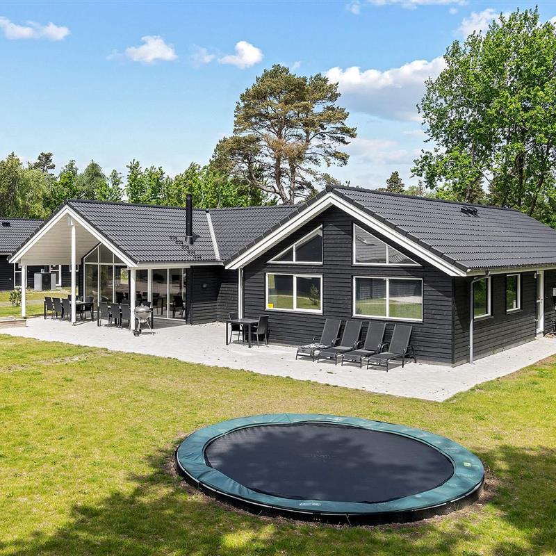 Sommerhus - 18 personer -  - Bøtølundvej - Marielyst - 4873 - Væggerløse