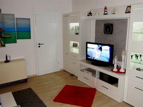 Holiday Home/Apartment - 3 persons -  - Butjadinger Str. - 26969 - Burhave