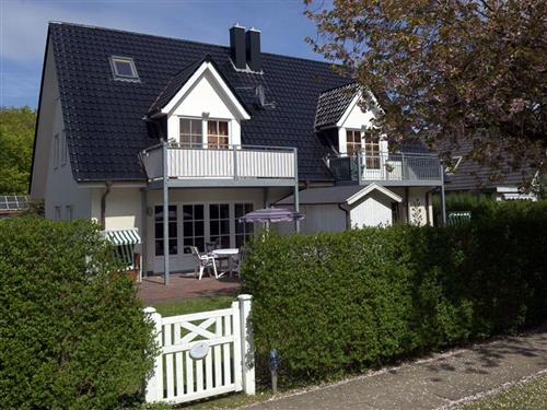 Holiday Home/Apartment - 4 persons -  - Badestrasse - 25938 - Wyk Auf Föhr